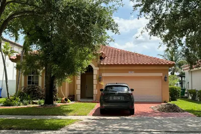 13923 SW 50th Street 1