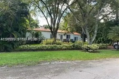 242 NW 93rd St 1