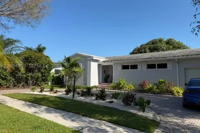 1400 NE 104 Street #104 1