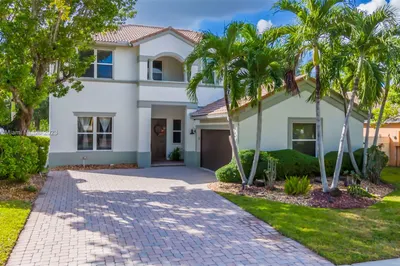 2656 SW 195th Ter 1