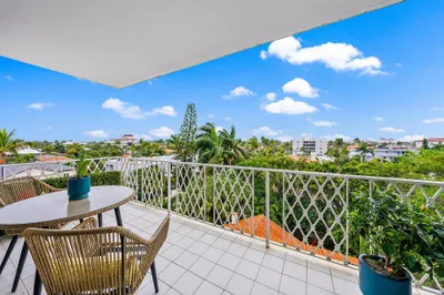 434 Chilean Avenue #6b 1