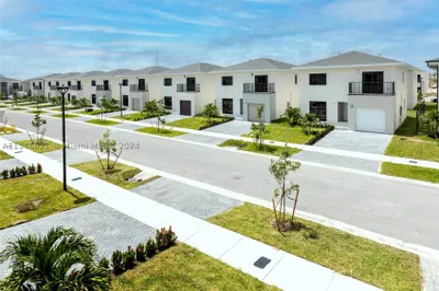 1348 NW 3 St 1