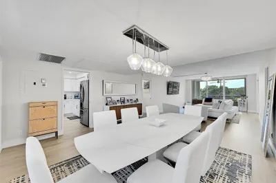 555 Oaks Lane #311 1