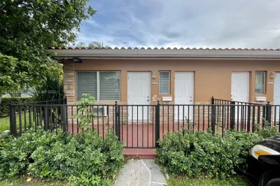 3080 SW 1st St #3020 1