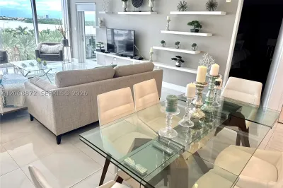 10275 Collins Ave #624 1