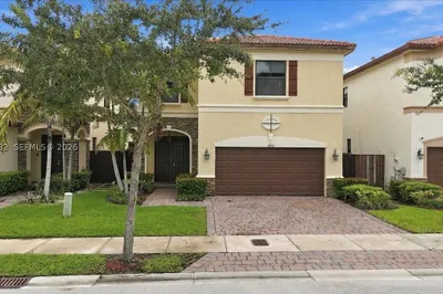 8770 NW 99th Path 0 1