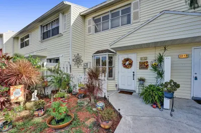 2841 NE 15th Street 1
