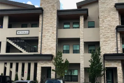 7805 NW 104 Ave #31 1