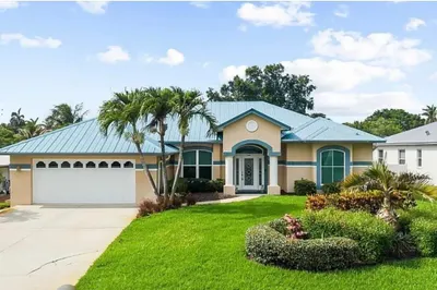512 SW South Carolina Drive 1