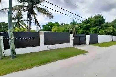 759 S Biscayne River Dr 1