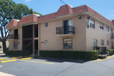 1015 NW 45th Ave #102 1