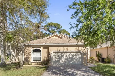 5627 Sunberry Circle 1