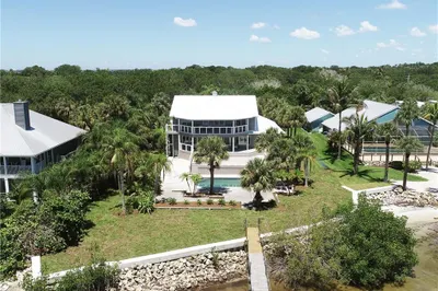 114 N Sewalls Point Road 1