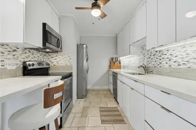 211 S Ocean Dr #205 1