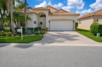 5168 Clover Creek Drive 1