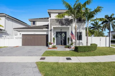 23400 SW 108th Ave 1