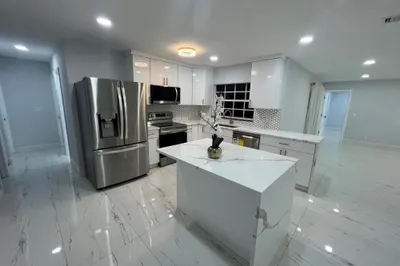 1720 SW 13th Street 1