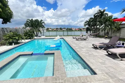 12061 SW 135th Ter 1