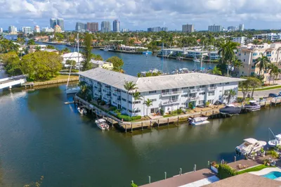 535 Hendricks Isle #302 1