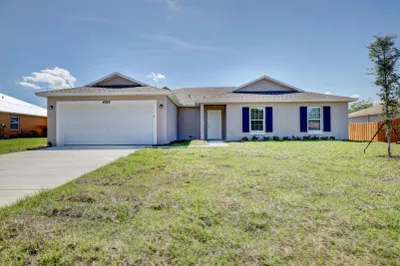 373 SW Log Drive 1