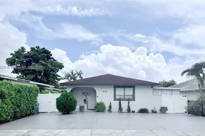 2150 NW 43rd St 1