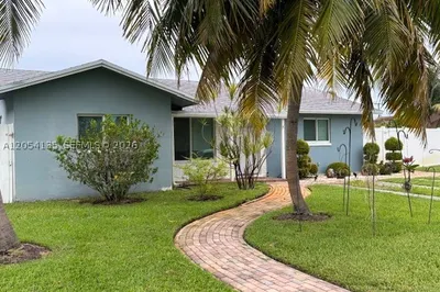 903 NW 6th Ave 1
