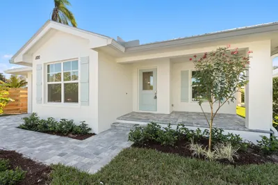 1120 SW 34th Street 1