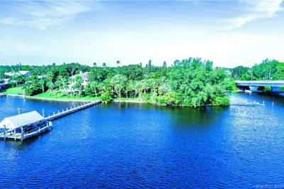 665 SE Saint Lucie Boulevard 1