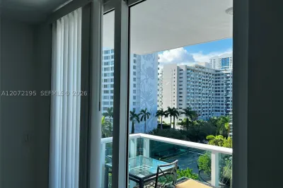 1035 West Ave #803 1