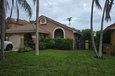 4170 NW 6th Street 1