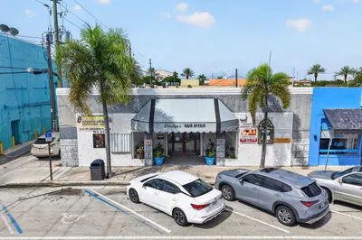 11 N J Street #8 1