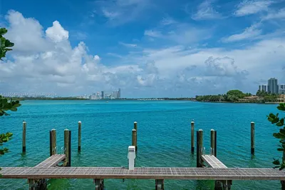 Dock