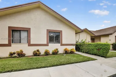 11065 NW 38th Pl 1