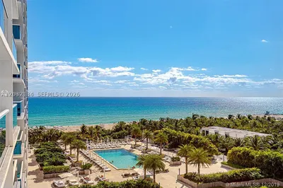 2301 Collins Ave #843 1