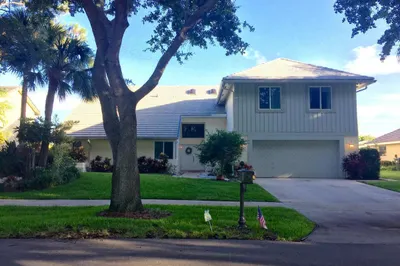 RX-10636668-2-single-family-home-1.lg
