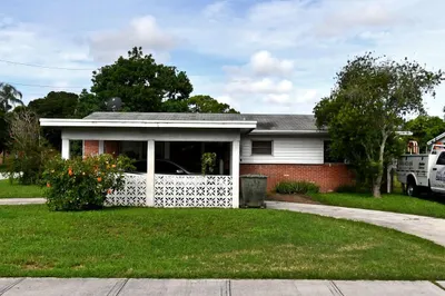 2629 Oleander Boulevard 1