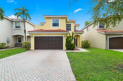 3943 Crescent Creek Drive 1