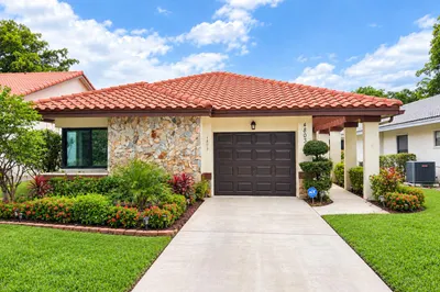 4803 Boxwood Circle 1