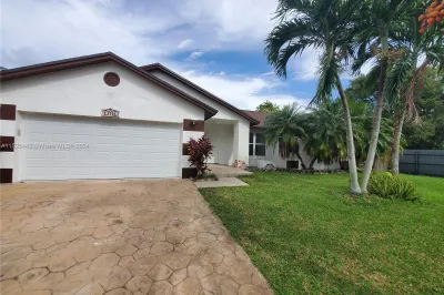 13701 SW 283rd Ter 1