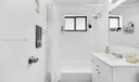 12400 NE 11th Ct Photo