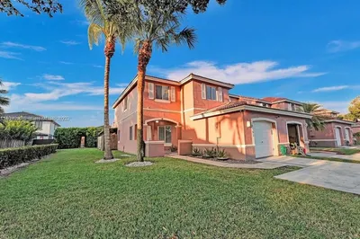 16567 SW 68th Ter 1