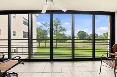 3231 HOLIDAY SPRINGS Boulevard #205 1