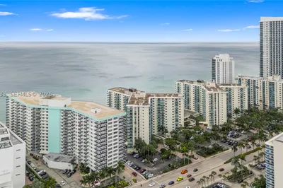 3725 S Ocean Dr #1117 1