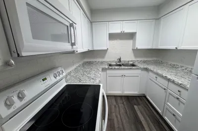 243 Castelwood Drive #5 1