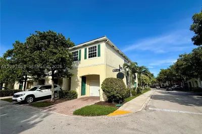 626 SW 3rd Ave 1