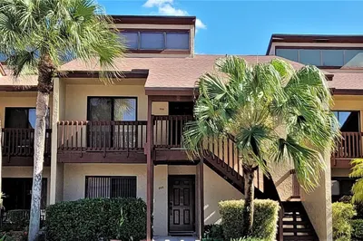 405 Lakeview Drive E 1