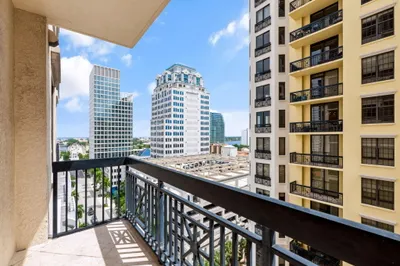 701 S Olive Avenue #815 1