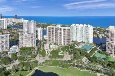 20281 E Country Club Dr #404 1