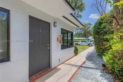 620 SW 6th Ave 1