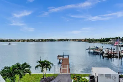 231 E Lantana Road #304 1